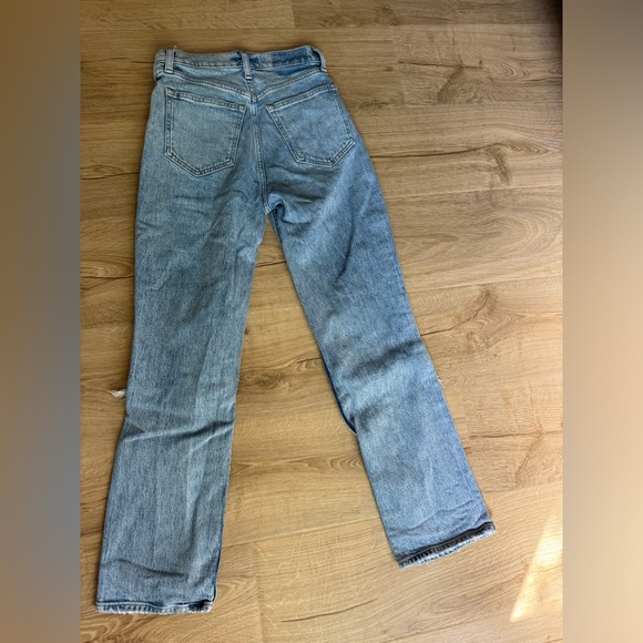 Abercrombie Ultra High Rise 90s Straight Jean - Picture 3 of 3